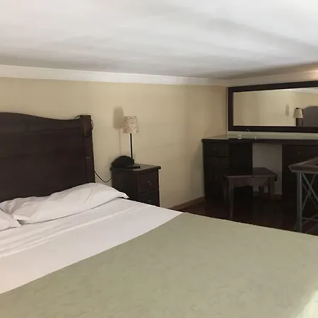B&B Art Suite Principe Umberto-3